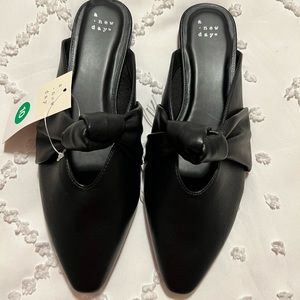 slip on mules in women’s size 10